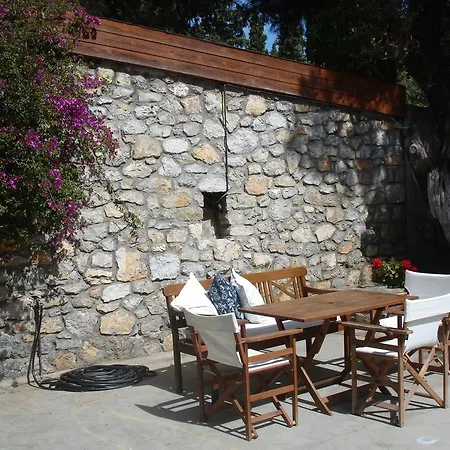 Aggeliki Villa *